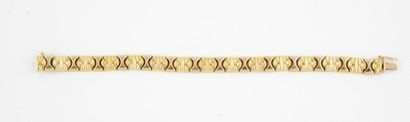 null OR 18K Bracelet en or jaune 18K. Poids: 18.0g.

18K GOLD 18K yellow gold bracelet....