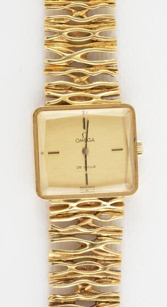 null OMEGA - DE VILLE Montre-bracelet de dame en or jaune 18K Omega de Ville, cadran...