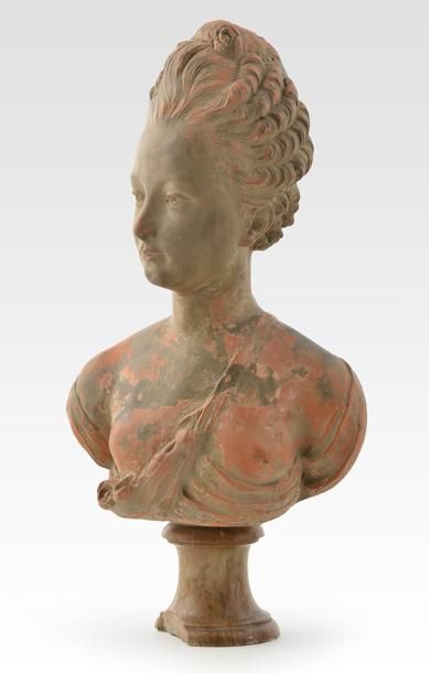 LEBRUN, André Jean (1737-1811) LEBRUN, André Jean (1737-1811) Buste de jeune fille...