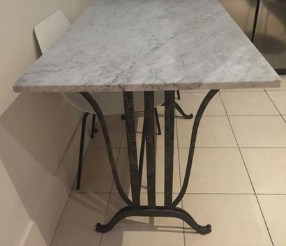 null Table rectangulaire de bistrot, fer et marbre