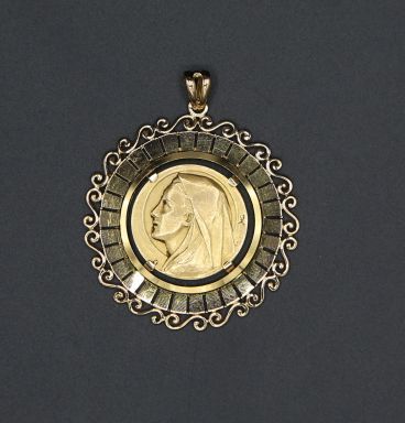 null Médaille en or 750 millièmes à l'effigie de la Vierge signée Monier, pourtour...