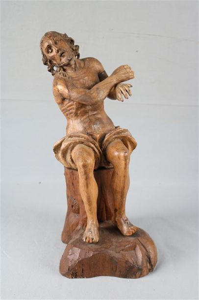 null Christ aux liens en orme sculpté, dos ébauché. XVIIe 
H. 44,7 cm (restaurations...