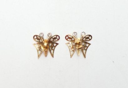 null Paire de boucles d'oreilles en or jaune en forme de papillons, les antennes...