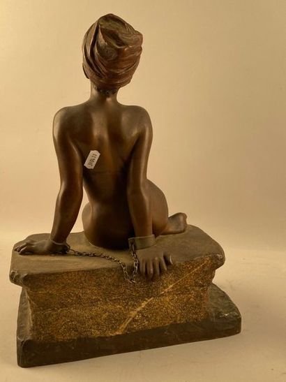 null VILLANIS Emmanuel (1858-1914) Jeune esclave assise
sujet régule et bronze signé
H....