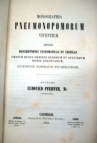 null PFEIFFER (Ludovico). Monographia pneumonopomorum viventium. Sistens descriptiones...