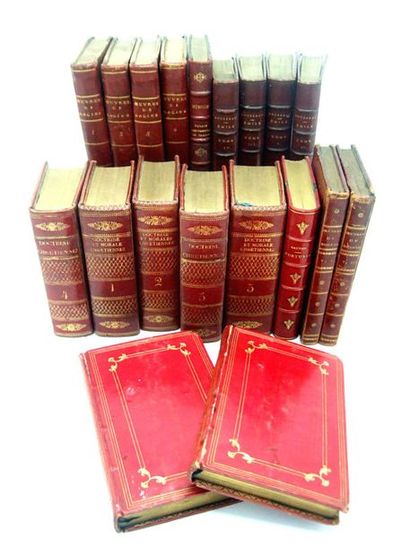 null [Reliures] Ensemble de 19 volumes, reliures anciennes du XVIIIe et XIXe en cuir...