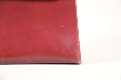 null HERMES, sac Kelly, rouge en cuir 34 cm des années 1970 (lettre date Z) - acheté...