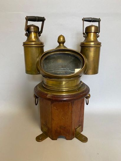 null Boussole de marine avec deux lanternes, H. 50 cm
