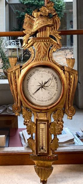 null Baromètre thermomètre Louis XVI en bois doré. Ht. 96 cm, l. 43 cm - THERMOMETRE...