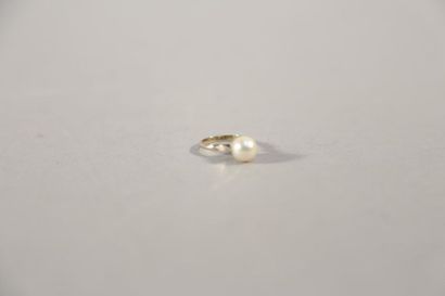 null Bague en or blanc orné d'une perle de culture - Poids brut : 4 g / tdd 53