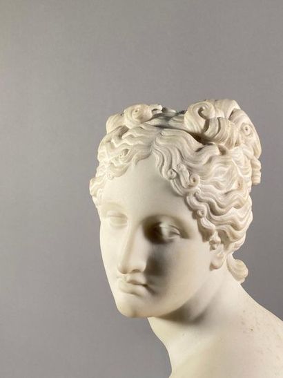 null Buste de femme, sujet en marbre sur un socle en albâtre, XIXème - H: 52 - L:...