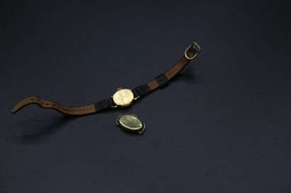null Boitier de montre en or jaune (750) avec bracelet cuir. On joint un boitier...