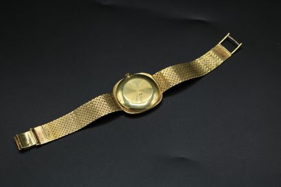 null ETERNA, Montre bracelet d'homme en or jaune 750 millièmes, boitier carré, cadran...