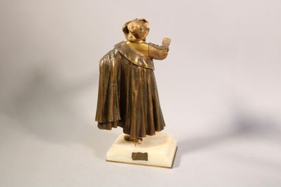 null Paul D'AIRE (act.1890-1910) Cyrano de Bergerac : Bronze doré et résine, Signé...