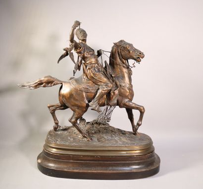 null Pierre-Jules MÊNE (Paris, 1810 - Paris, 1879) Fauconnier arabe à cheval - Bronze...