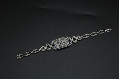 null Bracelet en platine et or gris 750 millièmes orné de diamant, roses et pierres...