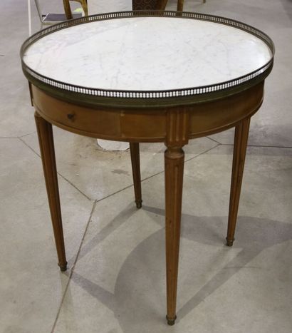 null Table bouillotte de style Louis XVI - H. 74 cm - Ø. 65 cm