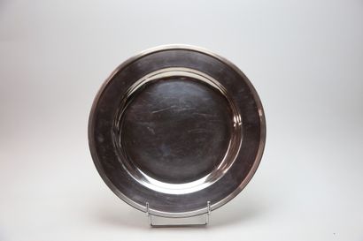 null CHRISTOFLE, plat rond en métal argenté à filets - Ø. 27,5 cm