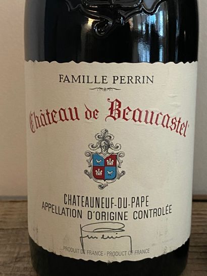 null 2 blles Ch. BEAUCASTELLE Famille Perrin Châteauneuf-du-Pape 2012