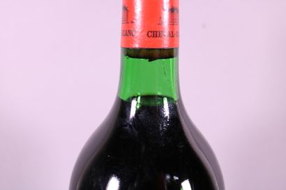 null 1 mag Ch. CHEVAL BLANC Saint-Emilion 1976 bas goulot