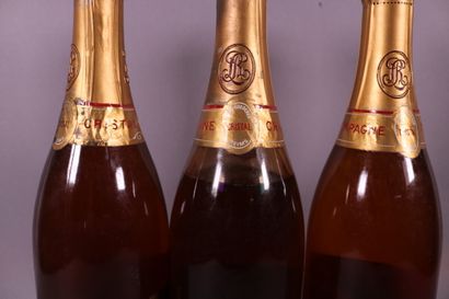 null 3 blles CRISTAL CHAMPAGNE LOUIS ROEDERER Champagne 1971 dans le goulot et 1...