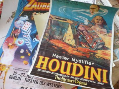 null Lot de 10 Affiches

Magie formats divers

dont :Houdini Zauber Zauber

Meli...