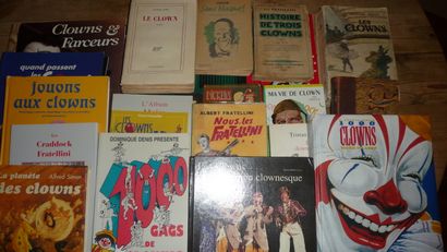 null Lot de 21 livres

thèmes des clowns

de 1950 à 2000