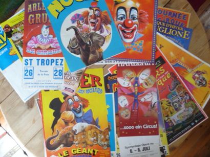 null Lot de 20 affiches

cirques divers dont :

Jean Richard Pinder

Bouglione

Gruss

Zavatta

format...