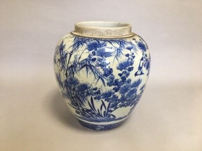 null White porcelain covered pot with swallows decoration (without cover)