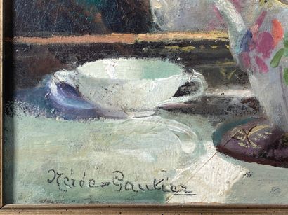 null NEREE-GAUTIER Jane (1877-1948) "Nature morte à la thèiere" huile sur toile signée...
