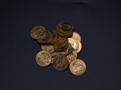 null Twenty-five 20 franc gold coins - 161.47 g