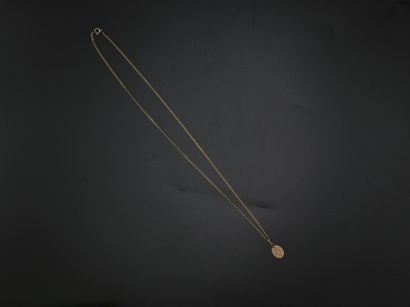 null Chaîne et médaille ovale en or 

6,10 g / L. chaîne 55 cm