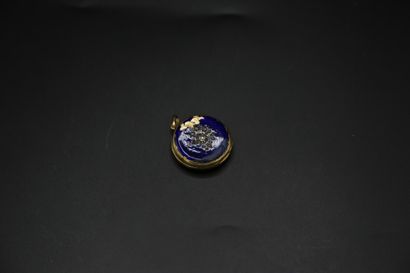 null Boitier de montre de col émaillé bleu orné de diamants - 9.4 g brut - manque...