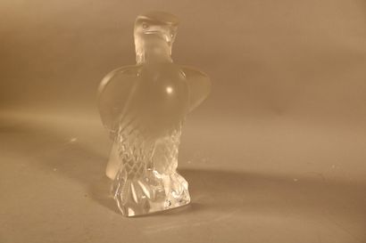 null LALIQUE

AIGLE en cristal poli et patiné, signé Lalique France.

Haut. 24 c...
