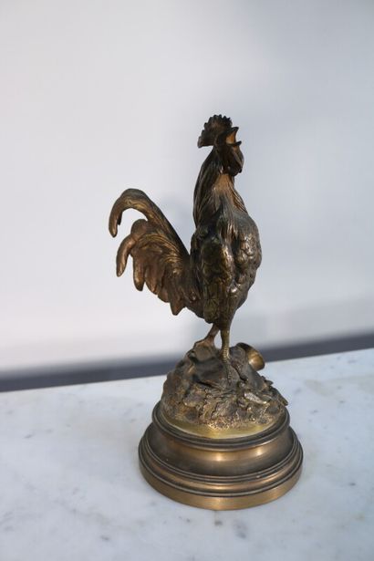 null LAPORTE Emilie (1858-1907) - bronze "le coq chantant" signé sur la terrasse....