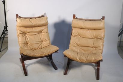 null Ingmar RELLING (1920-2002)

Deux fauteuils Siesta

Edition Westnofa

(Usures...