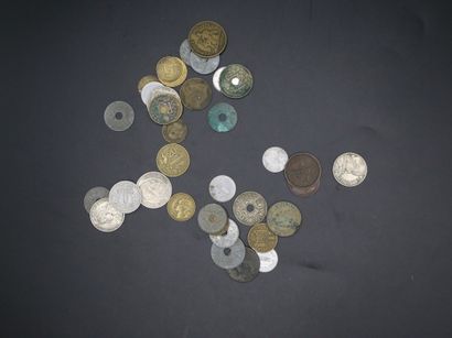null Ensemble de pièces en argent : 

Pièce de 5 francs 1844

19 pièces de 10 francs...
