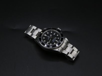 null ROLEX, Oyster Perpetual Date, Sea-Dweller modèle 16 660, 

Montre bracelet d'homme...