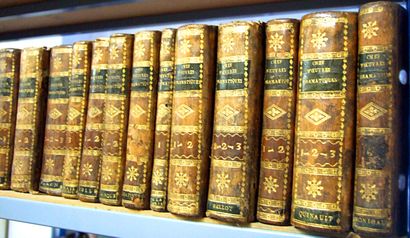 null 338. 44 volumes XVIIIe