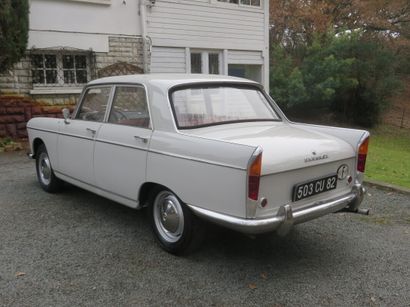 null PEUGEOT type 404 du 21 mai 1963, berline 4 portes de couleur gris tourterelle,...