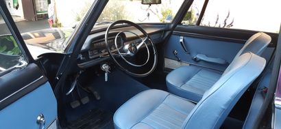 null PEUGEOT type 404C du 30/12/1965, coupé 2 portes, 4 places, sellerie simili bleu,...