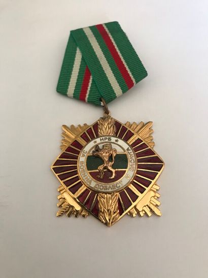 20 FOREIGN ORDERS AND MEDALS :

BULGARIA : Order for Bravery and Duty (1st class...