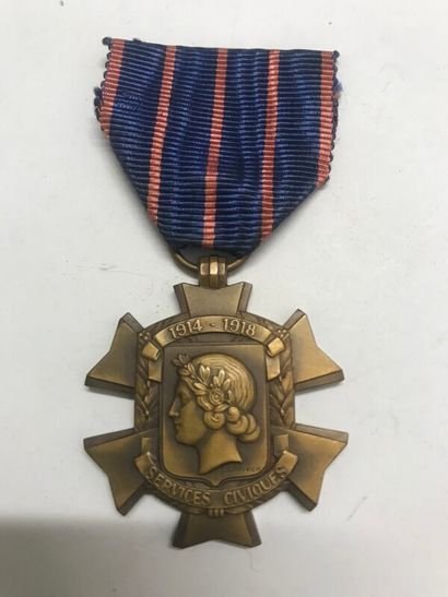 null 1914 - 1918 :

Croix des Services Civiques