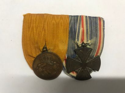 null ETRANGER :

Pays-Bas : barrette de 2 : médaille des Services dans la Marine...