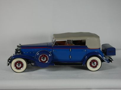 null 1932 cadillac v 16 - brand Franklin Mint Precision Models - scale 1/24