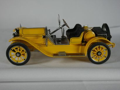 null 1915 stutz bearcat - brand Franklin Mint Precision Models - scale 1/24