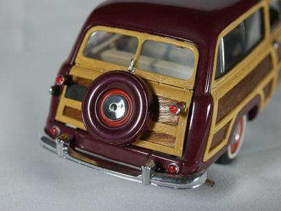 null 1949 Ford woody wagon - marque Franklin Mint Precision Models - échelle 1/2...
