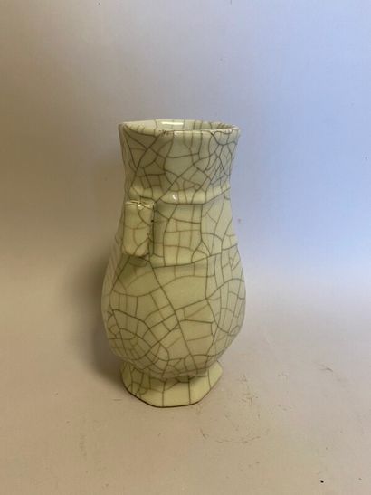 null Chine - Vase porcelaine craquelée - H. 20.5 cm