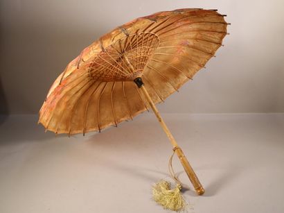 null Ombrelle en bois et papier à décor d'oiseau et fleurs - L. 61 cm