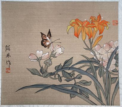 null Papillons et fleurs

deux encres sur soie

15,5 x 17,5 cm
